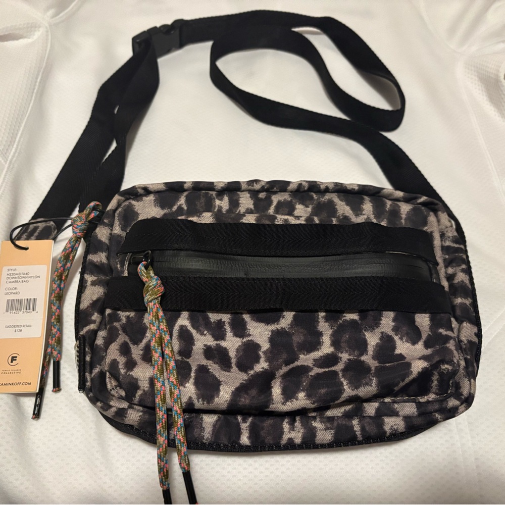 Stylish Leopard Print Crossbody Bag